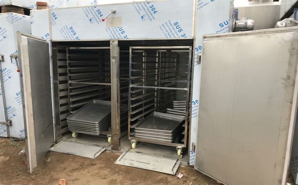 高溫烘箱是怎么選擇的？它要注意這些內(nèi)容！